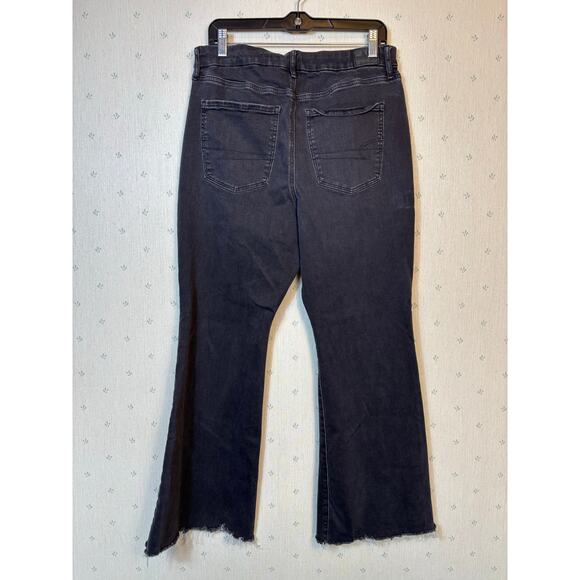 American Eagle Curvy Super High Rise Flare Jeans size 14 Short Dark Wash Ripped - Picture 5 of 10